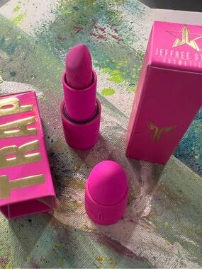 Jeffree Star Velvet Trap Matte Lipstick